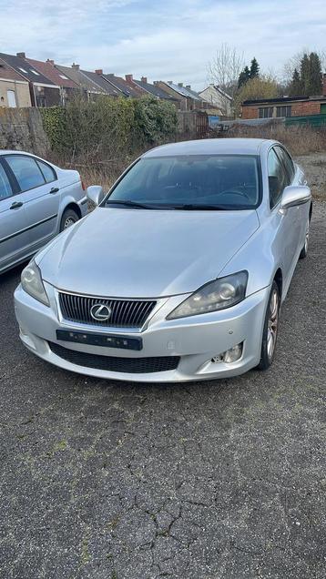 Lexus IS van 2009 voor onderdelen 2.2 diesel beschikbaar voor biedingen