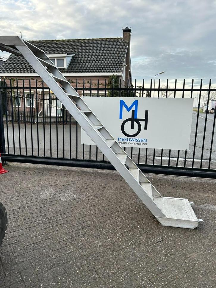 Layher Allround aluminium bordestrap 2.57x2.00M gebruikt, Doe-het-zelf en Bouw, Overige Doe-Het-Zelf en Bouw, Gebruikt, Ophalen