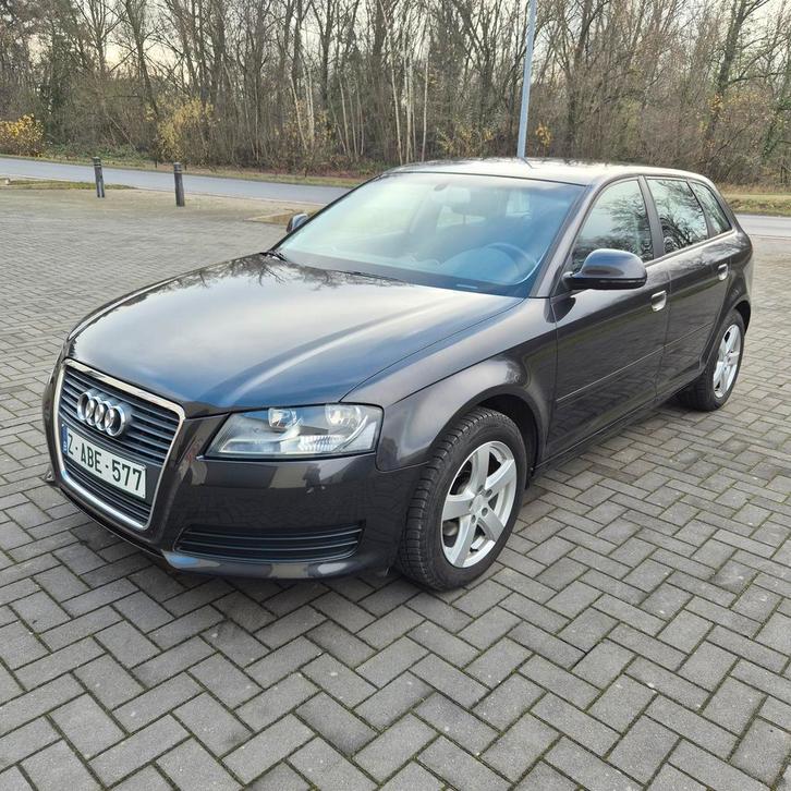AUDI A3 SPORTBACK | BENZINE 1.6 | SLECHTS 70.000KMS !, Auto's, Audi, Particulier, A3, ABS, Airbags, Airconditioning, Bluetooth