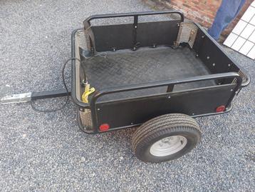 Quad aanhangwagen beschikbaar voor biedingen