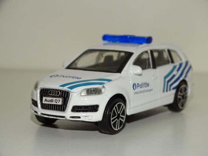 1/43 Audi Q7 Politie police Bburago lokale local, Hobby en Vrije tijd, Modelauto's | 1:43, Zo goed als nieuw, Auto, Overige merken