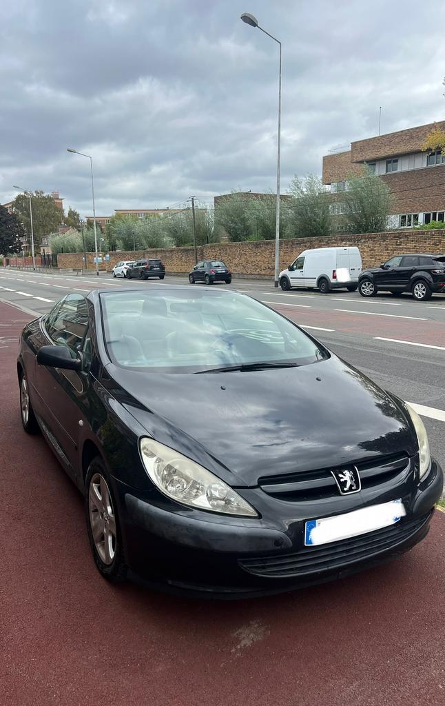 Peugeot 307CC 2.0 Benzine, Auto's, Peugeot, Particulier, Benzine, Cabriolet, 2 deurs, Handgeschakeld, Zwart, Leder, Ophalen