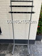 2 dezelfde riemen rekken op wieltjes, 3 niveaus 60x46x167 cm, Ophalen