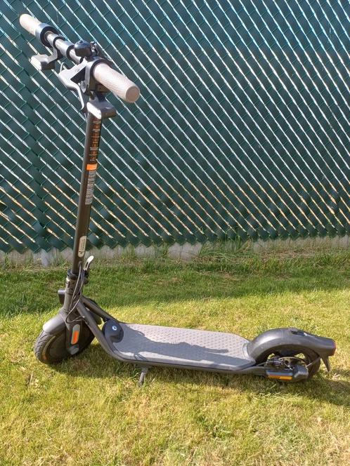 E-Step Ninebot by Segway F40i grijs, Fietsen en Brommers, Steps, Zo goed als nieuw, Elektrische step (E-scooter), Ophalen
