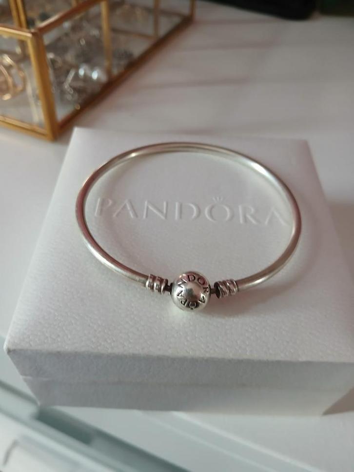 Authentieke PANDORA-sieraden - zo goed als nieuw, Handtassen en Accessoires, Bedels, Pandora, Zilver, Ophalen of Verzenden