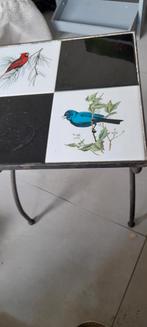 Belle petite table carrelée vintage, Maison & Meubles, Enlèvement ou Envoi, Utilisé