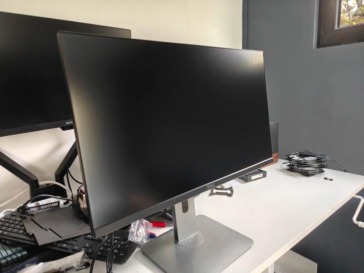 Dell UltraSharp U2515H, Computers en Software, Monitoren, Zo goed als nieuw, 60 Hz of minder, DisplayPort, HDMI, In hoogte verstelbaar