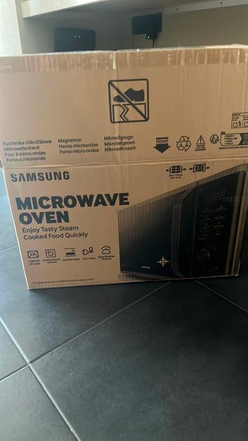 Samsung microgolf nieuw in doos beschikbaar voor biedingen