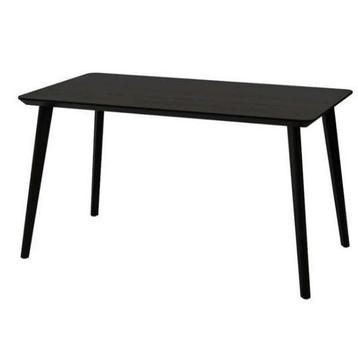 Ikea zwarte eettafel Lisabo essenfineer