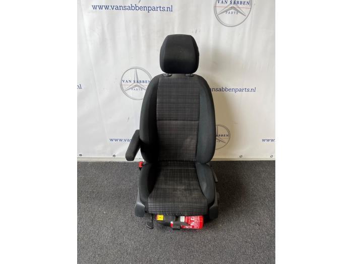 Stoel links van een Mercedes Vito, Auto-onderdelen, Interieur en Bekleding, Mercedes-Benz, Gebruikt, 3 maanden garantie