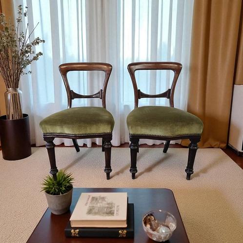 Set van 2 Victoriaanse ballonrug stoelen met groene zitting, Antiek en Kunst, Antiek | Meubels | Stoelen en Sofa's, Ophalen of Verzenden