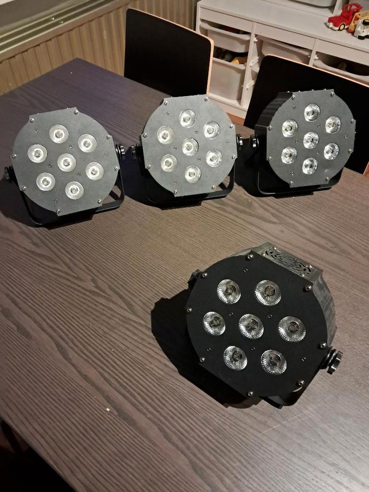 Led parren FOS Par 7x10W ALU 4 stuks, Musique & Instruments, Lumières & Lasers, Comme neuf, Lumières, Commande sonore, Couleur