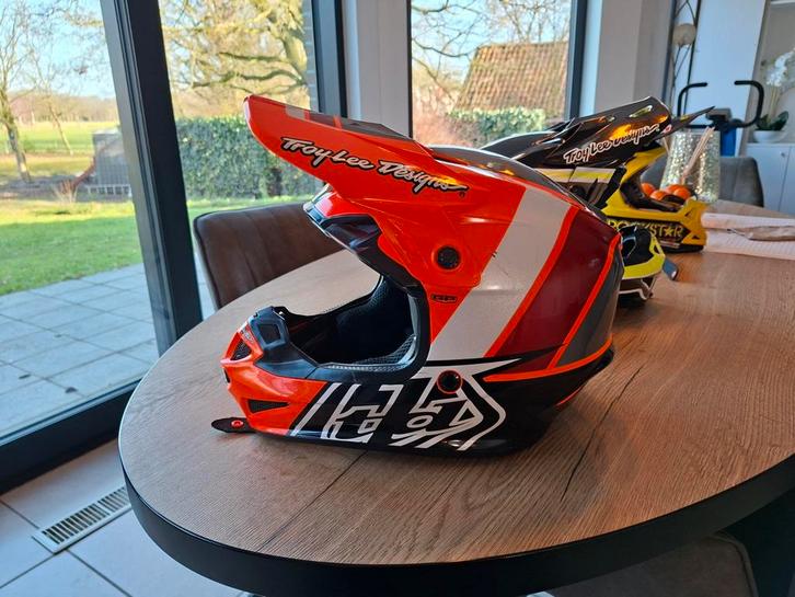 Troy Lee Designs Se4 helm met mips M(57-58), Motos, Vêtements | Casques de moto, M, Enlèvement ou Envoi