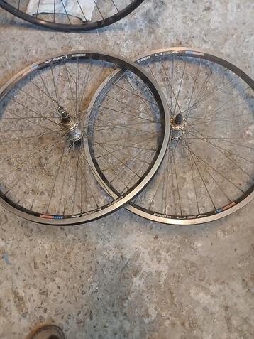 26" . NOS. Alles MOET WEG.  beschikbaar voor biedingen