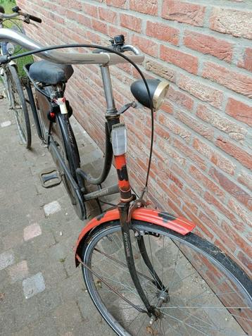 Germaan fiets beschikbaar voor biedingen