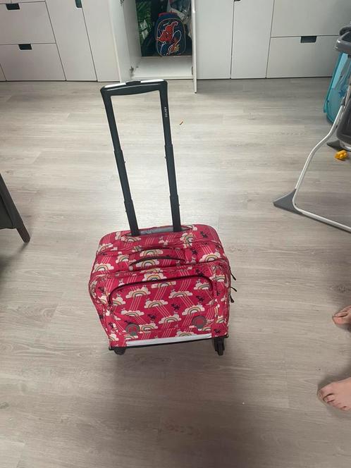 Cartable trolley delsey paris en tres bonne etat, Handtassen en Accessoires, Tassen | Schooltassen, Zo goed als nieuw, Ophalen of Verzenden