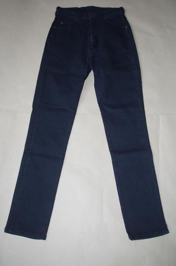 Nieuwe jeansbroeken van Lee (3 stuks) beschikbaar voor biedingen