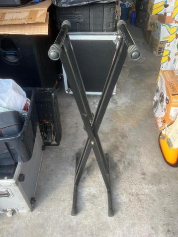 Double-braced X-style keyboard stand - Stagg, Musique & Instruments, Enlèvement, Neuf, Autres marques