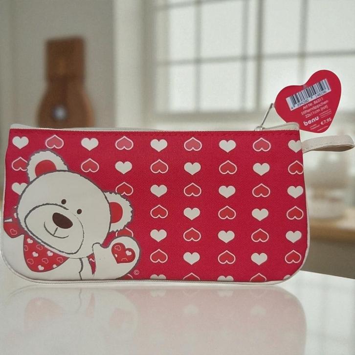 the 4 friends etui rood beer, Hobby en Vrije tijd, Tekenen, Nieuw, Overige typen, Verzenden