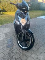 Kumco 125cc met slechts 6000 km, Ophalen, 125 cc, Zo goed als nieuw, Agility