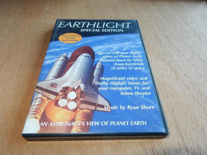 nr.1340 - Dvd: earthlight - documentaire, Cd's en Dvd's, Dvd's | Documentaire en Educatief, Wetenschap of Techniek, Alle leeftijden