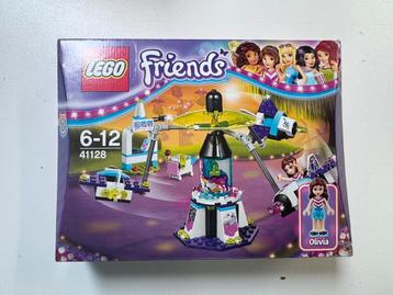 Lego Friends - pretpark ruimtevlucht beschikbaar voor biedingen