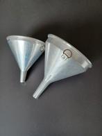 2 Aluminium retro trechters, Verzamelen, Ophalen