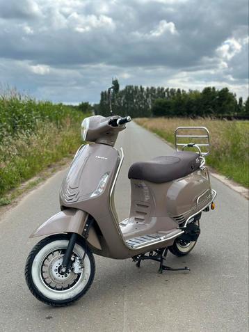 Scooter a klass Jtc venice 25 Start & rijd zeer zalig beschikbaar voor biedingen
