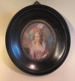 Vintage handgeschilderd miniatuur portret dame met hoed /8, Antiek en Kunst, Ophalen of Verzenden