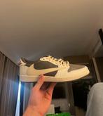 Travis scott jordan 1 reverse mocha, Kleding | Heren, Schoenen, Ophalen of Verzenden