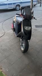 Piaggio Typhoon 70cc B Klasse, Fietsen en Brommers, Scooters | Piaggio, Ophalen, Zo goed als nieuw