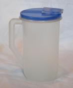 pichet en plastique avec couvercle avec orifice  refermable, Enlèvement ou Envoi, Utilisé, Bleu, Autres types