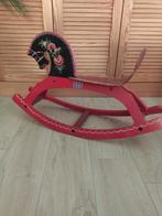 Schommelpaard, Ophalen