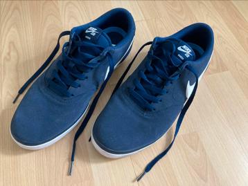 Nike sneakers blauw maat 44 beschikbaar voor biedingen