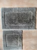 Badmat / badtapijt 2 stuks, Huis en Inrichting, Badkamer | Badtextiel en Accessoires, Ophalen, Zo goed als nieuw, Badmat