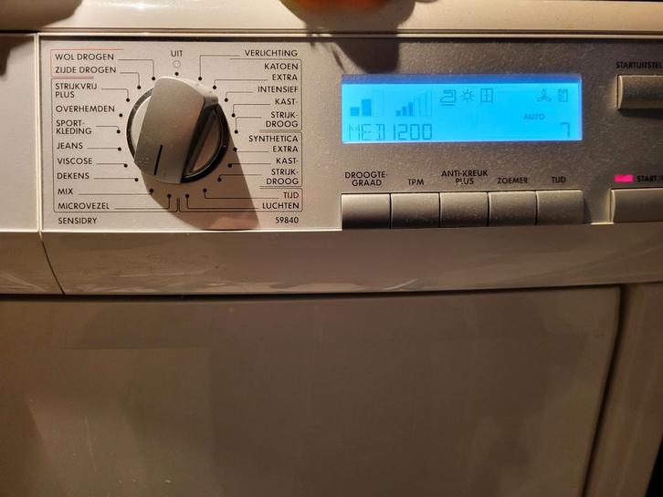AEG Lavatherm 59840 warmtepompdroger 7kg , droogkast, Elektronische apparatuur, Droogkasten, Gebruikt, Ophalen