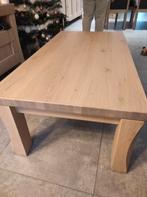 Table de salon chêne massif