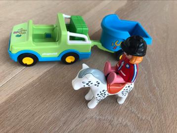 Playmobil- jeep met paardentrailer , paard en ruiter beschikbaar voor biedingen