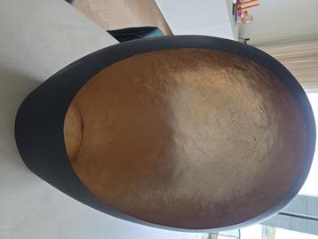 Stijlvolle decoratieve vaas / lampenkap gouden binnenkant beschikbaar voor biedingen