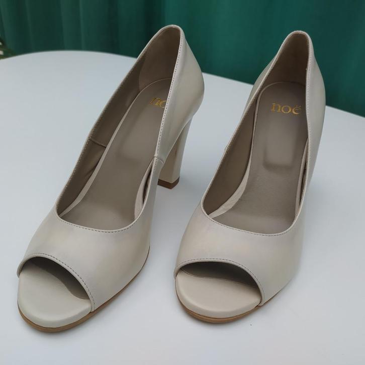 peeptoe - trouwschoenen - sandalen - pump NOË (maat 38), Kleding | Dames, Schoenen, Nieuw, Sandalen of Muiltjes, Wit, Ophalen