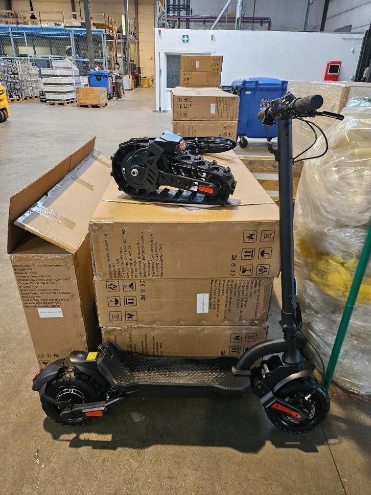 Elektrische (sneeuw)step NIEUW in doos, Fietsen en Brommers, Elektrische fietsen, Nieuw, Ophalen