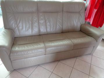Canapé beige 3 places beschikbaar voor biedingen