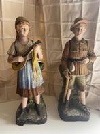 Deux statuettes en plâtre, Ophalen