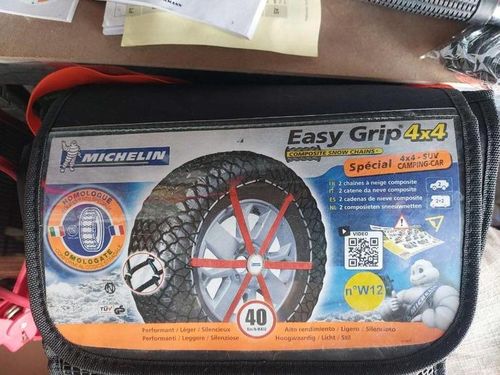 Chaînes à neige composite Easy Grip 4x4 Michelin W12 neuves, Autos : Divers, Chaînes, Neuf, Enlèvement