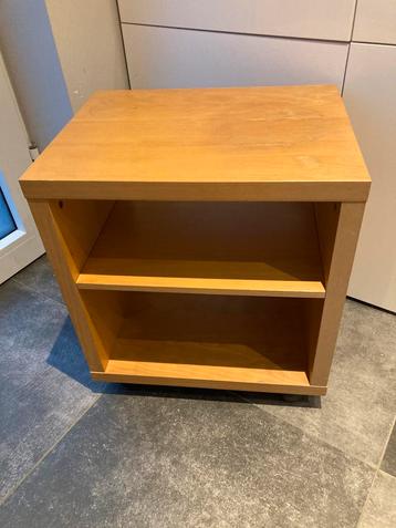 IIkea roltafel - bijzettafel - nachtkastje op wieltjes beschikbaar voor biedingen