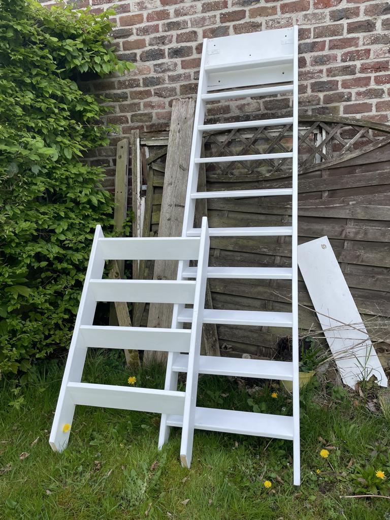ladder hout - wit geverfd; nieuwstaat, Doe-het-zelf en Bouw, Ladders en Trappen, Ophalen, Zo goed als nieuw, Ladder, 2 tot 4 meter