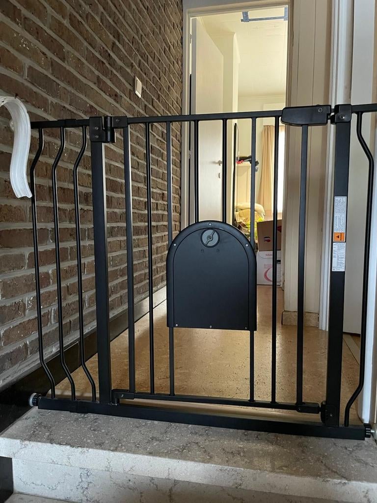 Traphekje met kattenluik, Kinderen en Baby's, Traphekjes, Ophalen, Zo goed als nieuw, 115 cm of meer