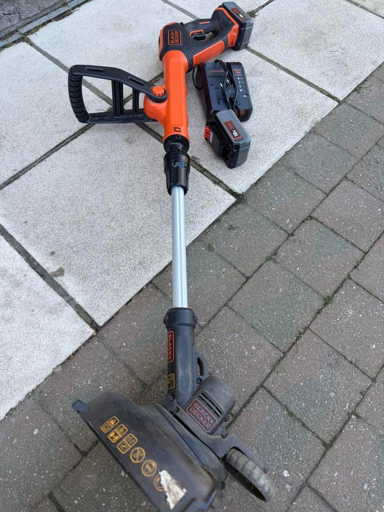 Grzastrimmer Black -Decker 18v, Tuin en Terras, Grastrimmers, Ophalen, Zo goed als nieuw, Accu