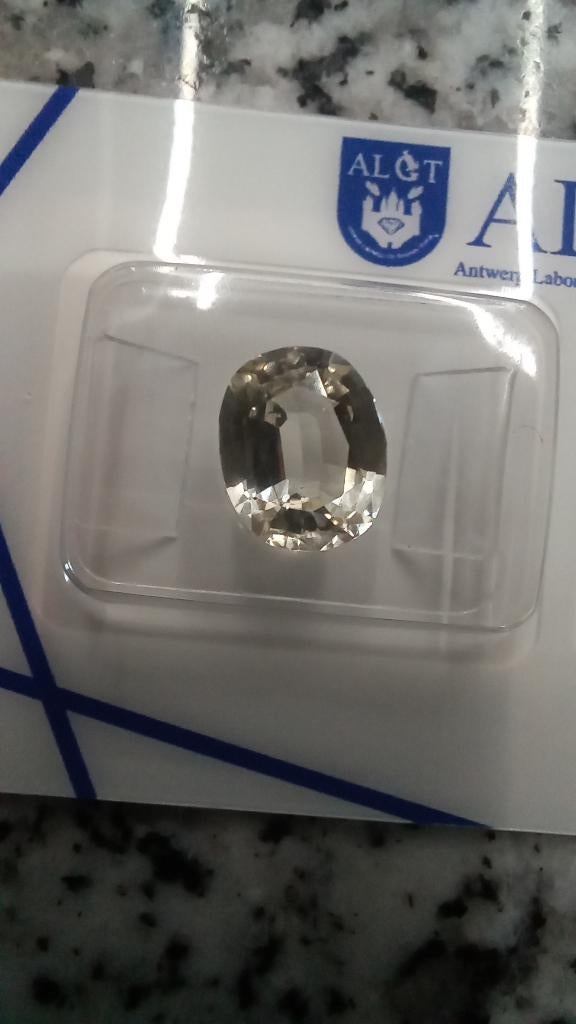 SAPHIR JAUNE - 2,28 carats ! - AUTHENTIQUE + CERTIFICAT !, Bijoux, Sacs & Beauté, Pierres précieuses, Comme neuf, Enlèvement ou Envoi