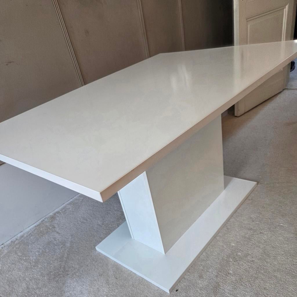 Table à manger blanche en bon état, Enlèvement